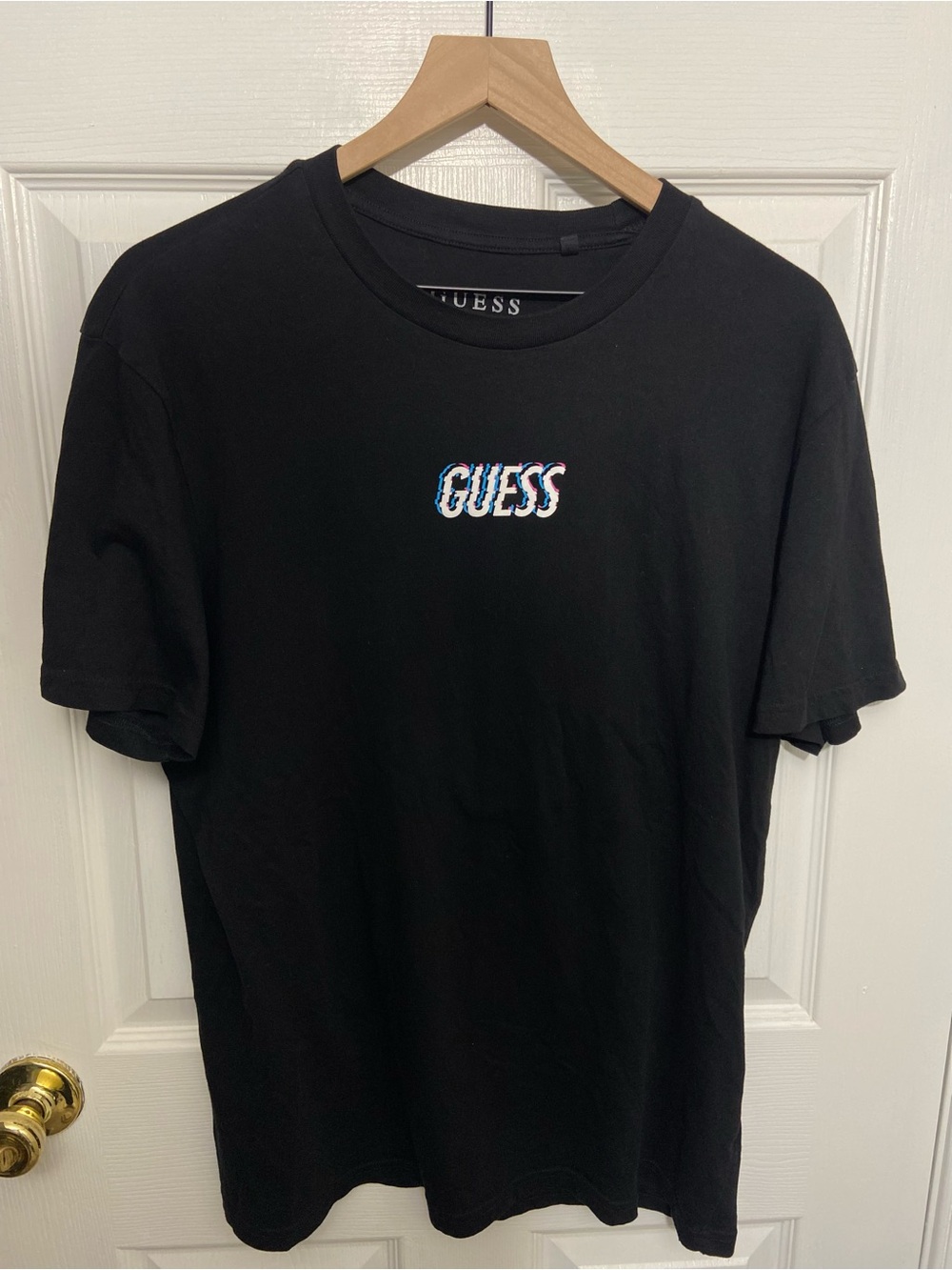 Guess Men’s Black Short‑Sleeve Logo Tee with graphic
